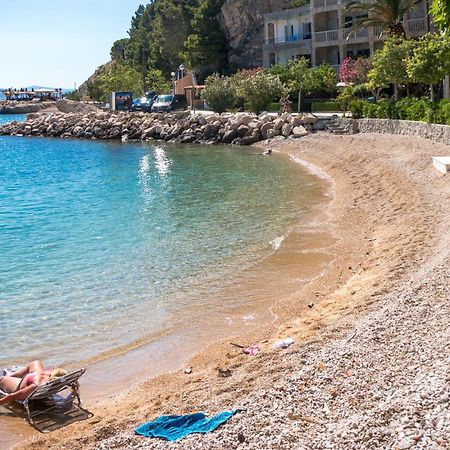 Apartments And Rooms By The Sea Brela, Makarska - 13118 Exterior foto