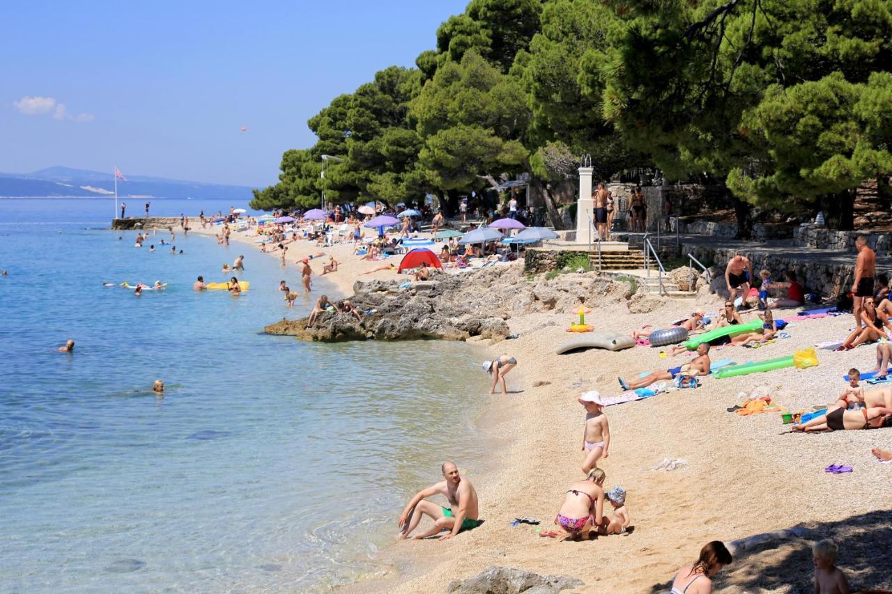 Apartments And Rooms By The Sea Brela, Makarska - 13118 Exterior foto